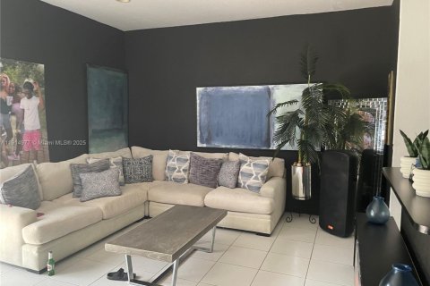 Casa en venta en Homestead, Florida, 4 dormitorios, 182.83 m2 № 2015982 - foto 5