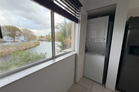 Apartment in Miami, Florida 2 bedrooms, 88.26 sq.m. № 2040430 - photo 5