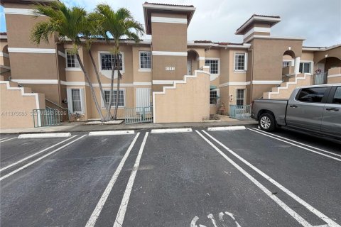 Apartment in Miami, Florida 2 bedrooms, 88.26 sq.m. № 2040430