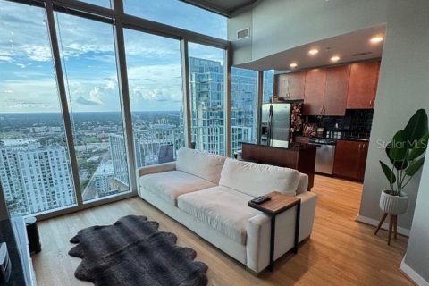 Condo in Tampa, Florida, 1 bedroom  № 1824719 - photo 2