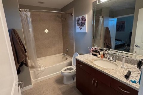 Condo in Tampa, Florida, 1 bedroom  № 1824719 - photo 15