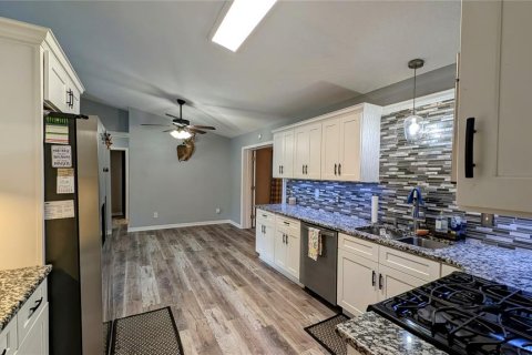 Купить виллу или дом в Форт-Мид, Флорида 15 комнат, 253.07м2, № 2143733 - фото 20