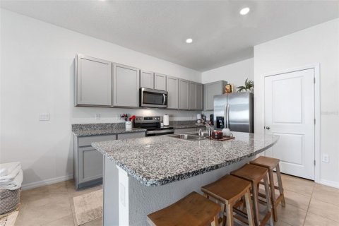 Townhouse in Wesley Chapel, Florida 3 bedrooms, 155.43 sq.m. № 1637377 - photo 8
