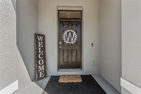 Townhouse in Wesley Chapel, Florida 3 bedrooms, 155.43 sq.m. № 1637377 - photo 4