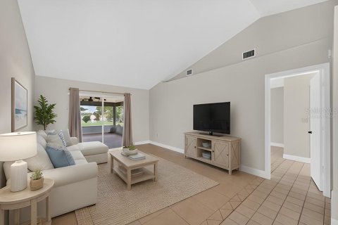 House in Lakeland, Florida 4 bedrooms, 274.06 sq.m. № 2156628 - photo 9
