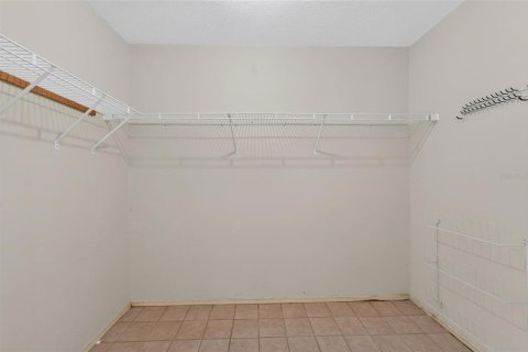 House in Lakeland, Florida 4 bedrooms, 274.06 sq.m. № 2156628 - photo 16