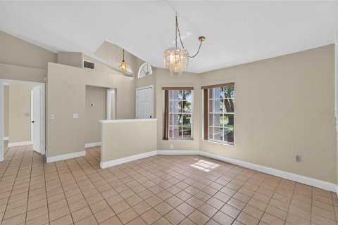 House in Lakeland, Florida 4 bedrooms, 274.06 sq.m. № 2156628 - photo 24