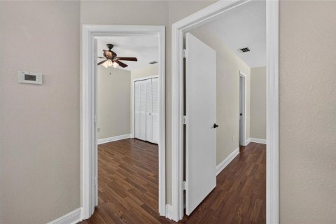 House in Lakeland, Florida 4 bedrooms, 274.06 sq.m. № 2156628 - photo 29