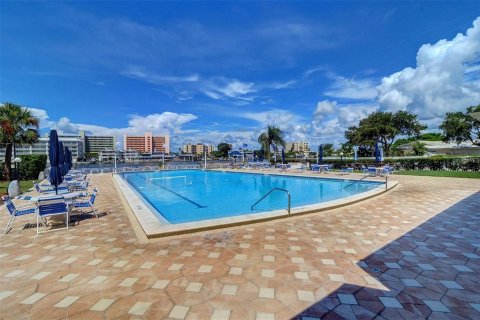 Condominio en venta en Largo, Florida, 2 dormitorios, 102.19 m2 № 2204949 - foto 20