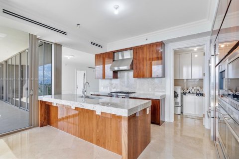 Copropriété à vendre à Bal Harbour, Floride: 3 chambres, 263.75 m2 № 1819943 - photo 20