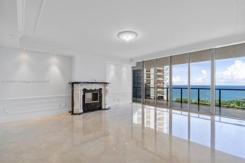 Copropriété à vendre à Bal Harbour, Floride: 3 chambres, 263.75 m2 № 1819943 - photo 7