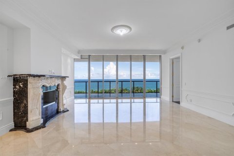 Copropriété à vendre à Bal Harbour, Floride: 3 chambres, 263.75 m2 № 1819943 - photo 6