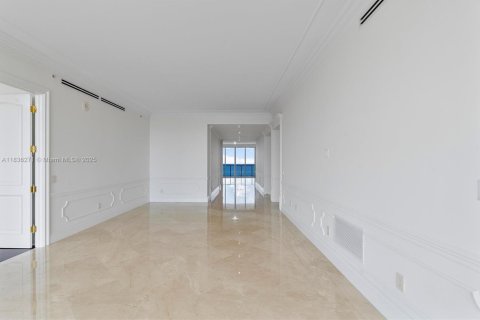 Copropriété à vendre à Bal Harbour, Floride: 3 chambres, 263.75 m2 № 1819943 - photo 12