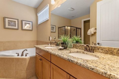 House in Four Corners, Florida 5 bedrooms, 309.18 sq.m. № 1797172 - photo 26