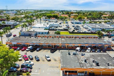 Commercial property in Homestead, Florida № 1976644 - photo 8