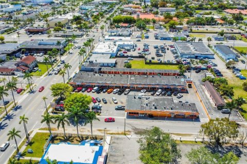Commercial property in Homestead, Florida № 1976644 - photo 12