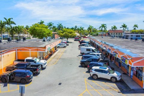 Commercial property in Homestead, Florida № 1976644 - photo 6