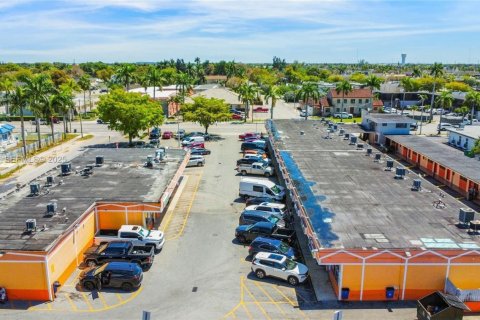 Commercial property in Homestead, Florida № 1976644 - photo 4