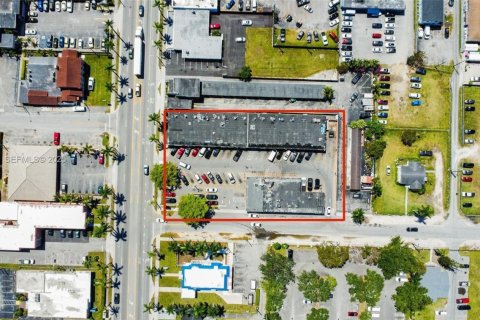 Commercial property in Homestead, Florida № 1976644 - photo 3