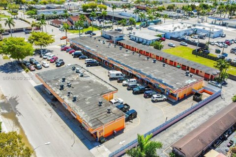 Commercial property in Homestead, Florida № 1976644 - photo 10