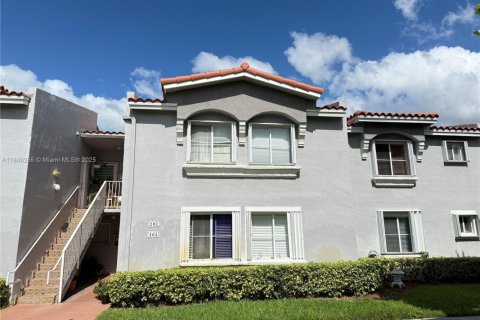 Condominio en alquiler en Doral, Florida, 3 dormitorios, 104.05 m2 № 1981071 - foto 4