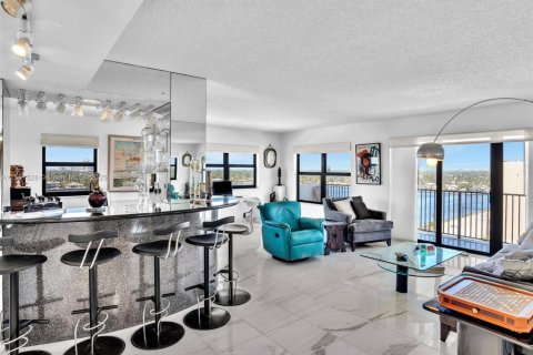 Copropriété à vendre à Hollywood, Floride: 2 chambres, 154.22 m2 № 1076176 - photo 6