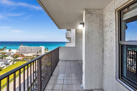 Copropriété à vendre à Hollywood, Floride: 2 chambres, 154.22 m2 № 1076176 - photo 3
