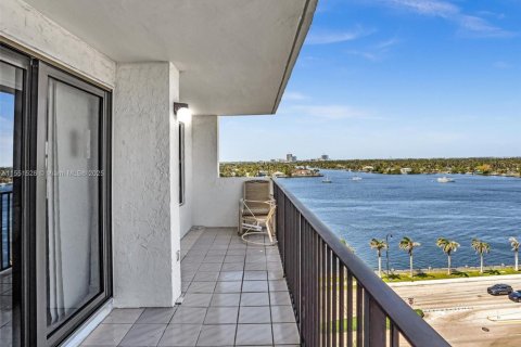 Copropriété à vendre à Hollywood, Floride: 2 chambres, 154.22 m2 № 1076176 - photo 2