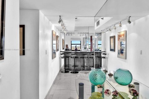 Copropriété à vendre à Hollywood, Floride: 2 chambres, 154.22 m2 № 1076176 - photo 5