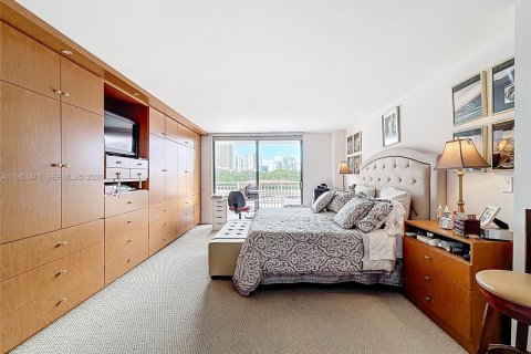 Condo in Sunny Isles Beach, Florida, 3 bedrooms  № 2081840 - photo 8