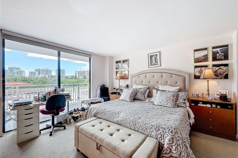 Condo in Sunny Isles Beach, Florida, 3 bedrooms  № 2081840 - photo 7