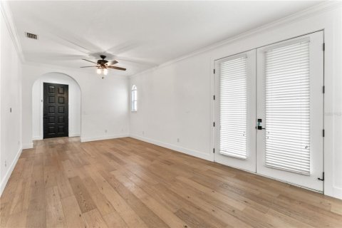 Townhouse in Tampa, Florida 3 bedrooms, 159.79 sq.m. № 1870430 - photo 13