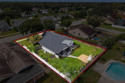 Villa ou maison à vendre à Casselberry, Floride: 3 chambres, 110.46 m2 № 2408248 - photo 26