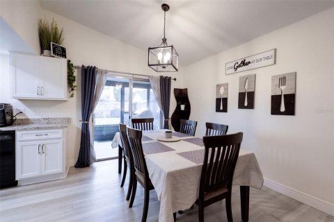 Villa ou maison à vendre à Casselberry, Floride: 3 chambres, 110.46 m2 № 2408248 - photo 9