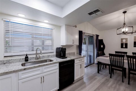 Villa ou maison à vendre à Casselberry, Floride: 3 chambres, 110.46 m2 № 2408248 - photo 8