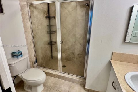 Condominio en alquiler en Hallandale Beach, Florida, 2 dormitorios, 110.55 m2 № 1937493 - foto 24