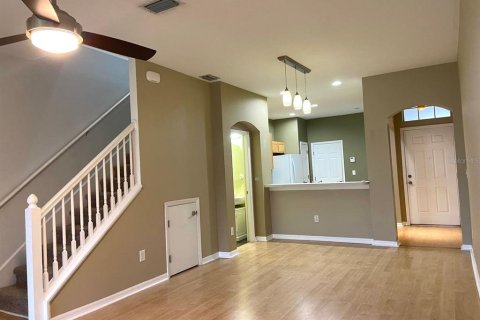 Townhouse in Tampa, Florida 2 bedrooms, 118.17 sq.m. № 2236570 - photo 6