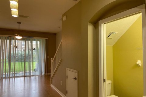 Townhouse in Tampa, Florida 2 bedrooms, 118.17 sq.m. № 2236570 - photo 5