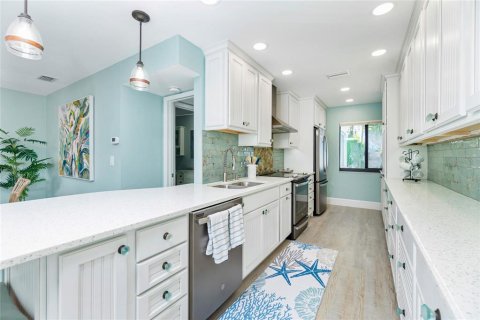 Copropriété à vendre à Englewood, Floride: 3 chambres, 159.33 m2 № 1587513 - photo 6