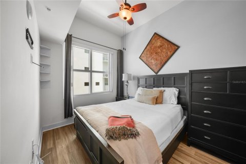 Condo in Tampa, Florida, 1 bedroom  № 2119629 - photo 8