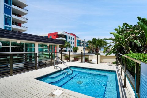 Condo in Tampa, Florida, 1 bedroom № 2119629