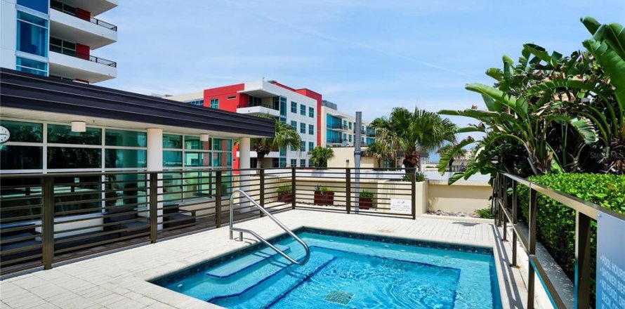 Condo in Tampa, Florida, 1 bedroom  № 2119629