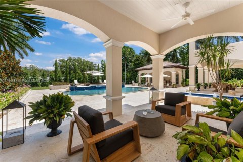 Casa en venta en Miami, Florida, 7 dormitorios, 856.56 m2 № 1893133 - foto 29