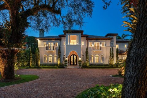 Casa en venta en Miami, Florida, 7 dormitorios, 856.56 m2 № 1893133 - foto 16