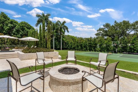 Casa en venta en Miami, Florida, 7 dormitorios, 856.56 m2 № 1893133 - foto 30
