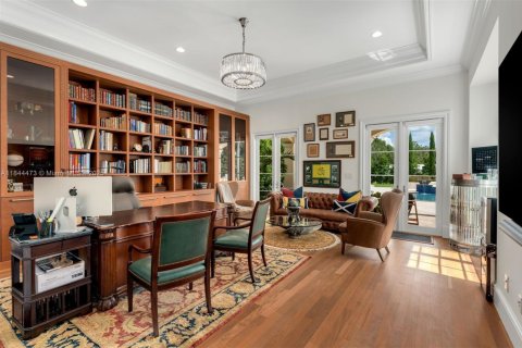 Casa en venta en Miami, Florida, 7 dormitorios, 856.56 m2 № 1893133 - foto 28