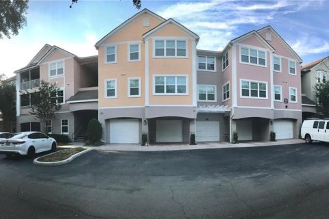 Condominio en Orlando, Florida, 2 dormitorios  № 2094663