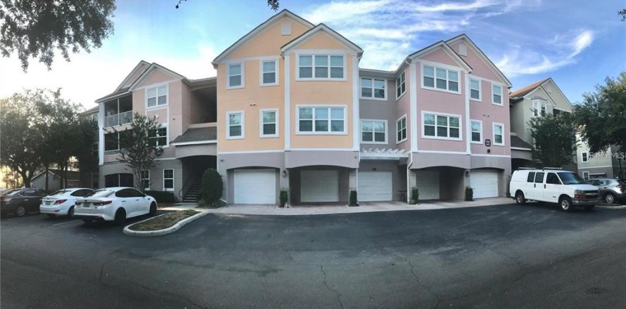 Condominio en Orlando, Florida, 2 dormitorios  № 2094663