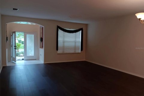 House in Tampa, Florida 4 bedrooms, 274.9 sq.m. № 2234205 - photo 2