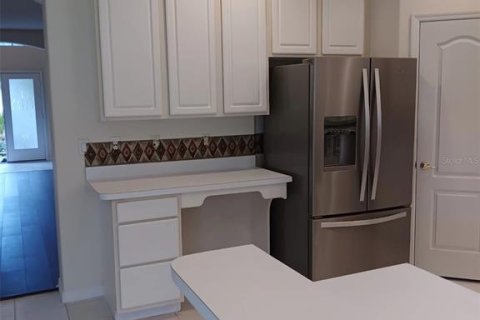 House in Tampa, Florida 4 bedrooms, 274.9 sq.m. № 2234205 - photo 6